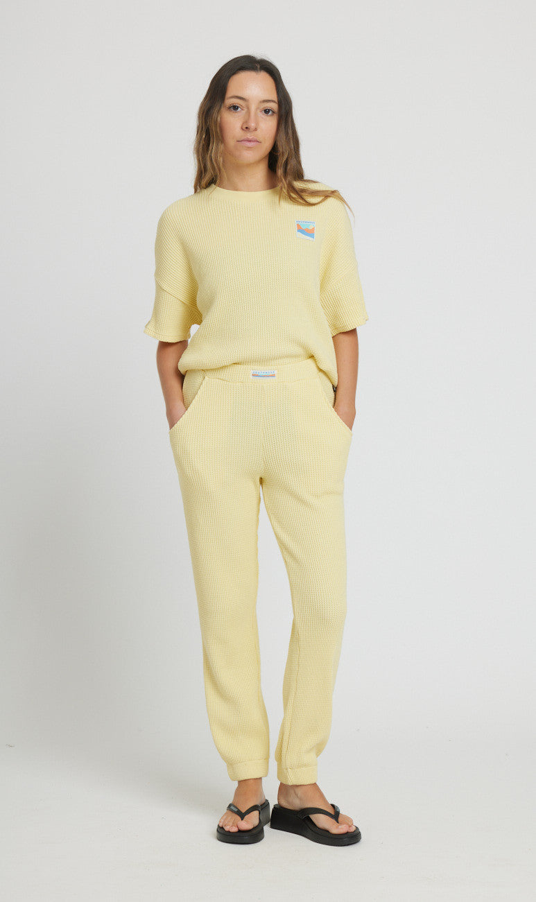 BUTTER YELLOW