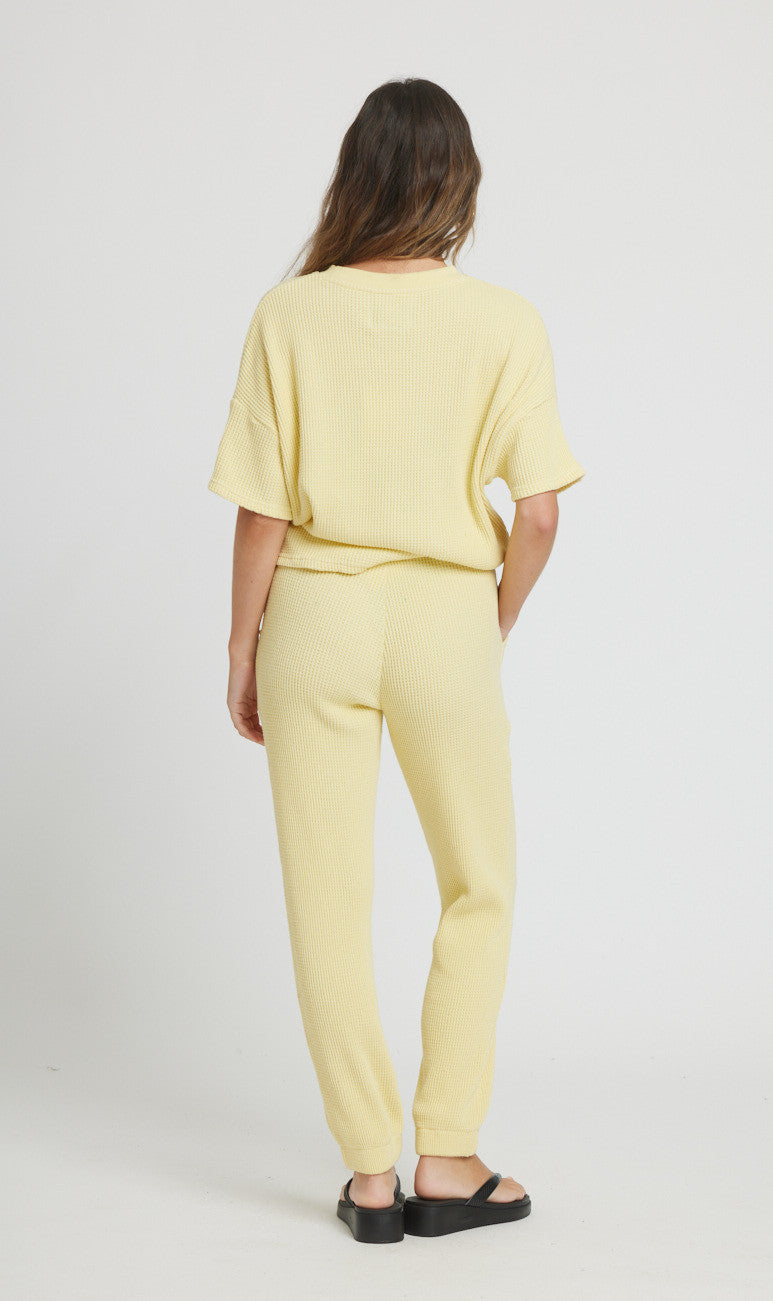 BUTTER YELLOW