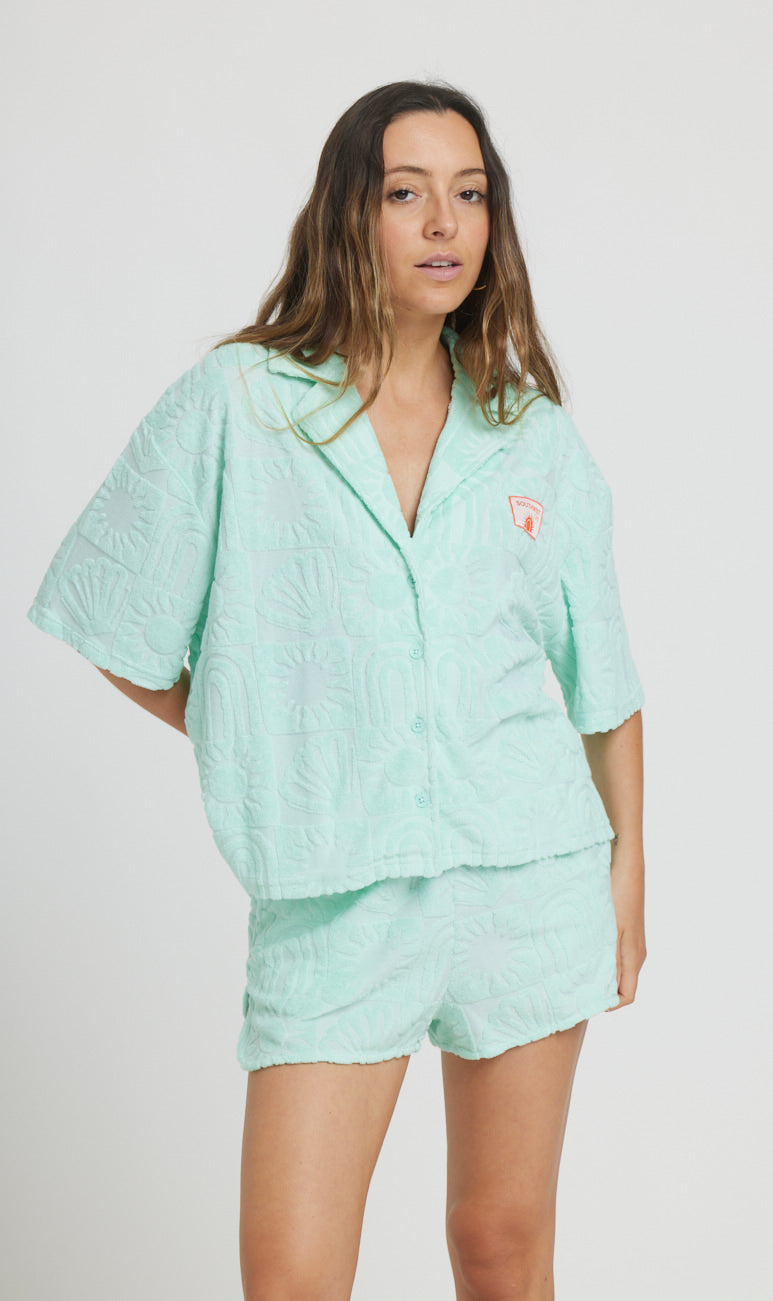 TURQUOISE