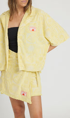 JAUNE