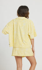 JAUNE