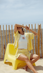 JAUNE